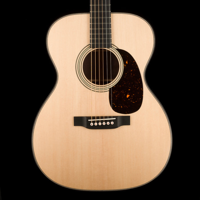 Martin Custom Shop 000-28 Figured Black Walnut With Sitka Spruce