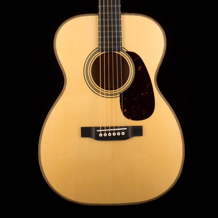 Martin Custom Shop 00-28 Deep Body Pacific Big Leaf Flamed Maple With Sitka Spruce With Case