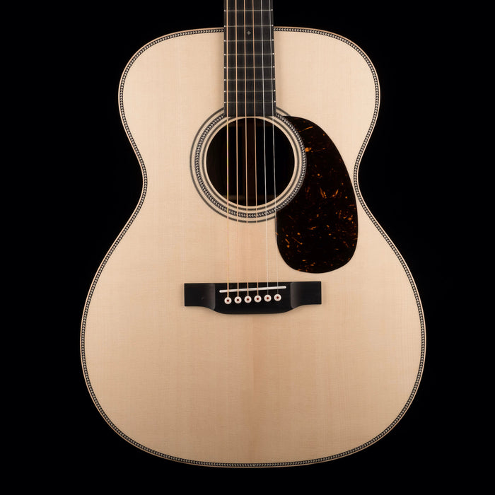 Martin Custom Shop OM-28 Ziricote with High Altitude Swiss Spruce With Case