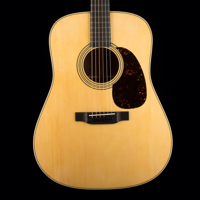 Martin Custom Shop D-28 Quilted Pommele Sapele with Adirondack Spruce With Case