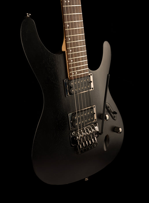 Pre Owned Ibanez S520 Weathered Black