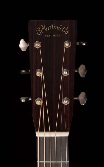 Martin D-28 Street Legend Natural with Case