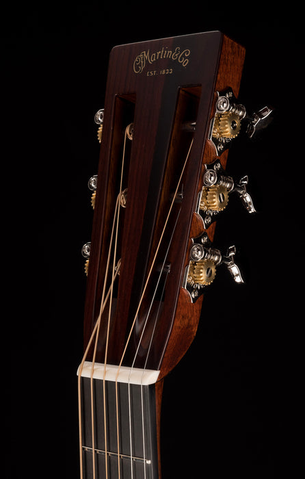 Martin Custom Shop 000-28 Slotted Headstock Guatemalan Rosewood With Italian Alpine Spruce