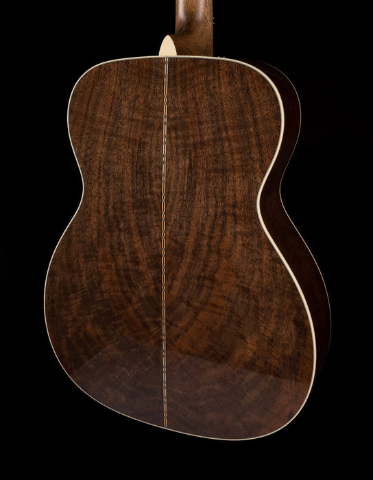 Martin Custom Shop 0000-28 Claro Walnut with Sitka Spruce