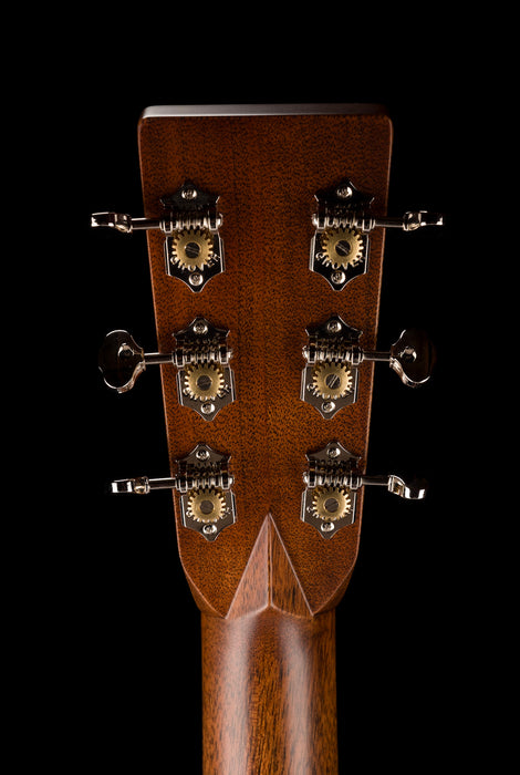 Martin Custom Shop 000-28 Wild Grain East Indian Rosewood with Italian Alpine Spruce Top Acoustic Guitar