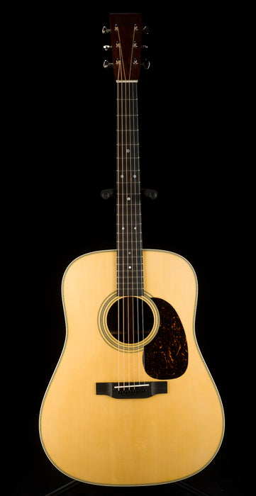 Martin Custom Shop D-28 Wild Grain East Indian Rosewood with Italian Alpine Spruce Top Acoustic Guitar