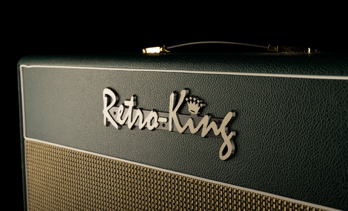 Pre Owned Retro King Eighteen Watt Combo 2x12" Guitar Amp Combo Green With Footswitch and Cover