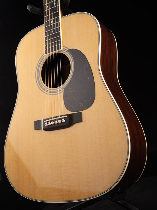 Martin D-35 Dreadnought Acoustic Guitar Natural