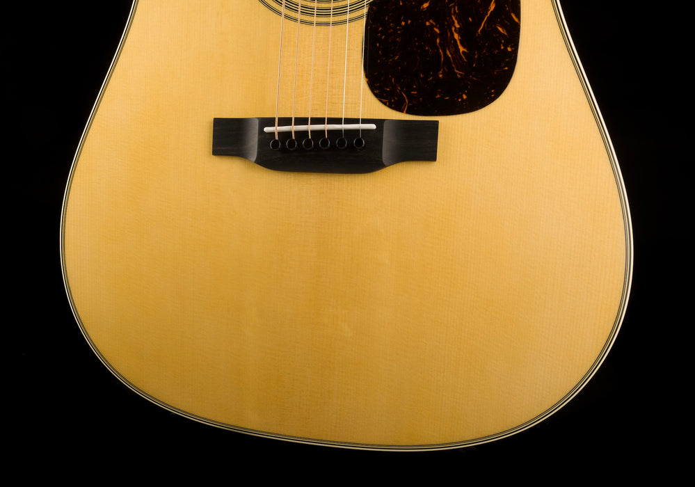 Martin Custom Shop D-28 Wild Grain East Indian Rosewood with Italian Alpine Spruce Top Acoustic Guitar