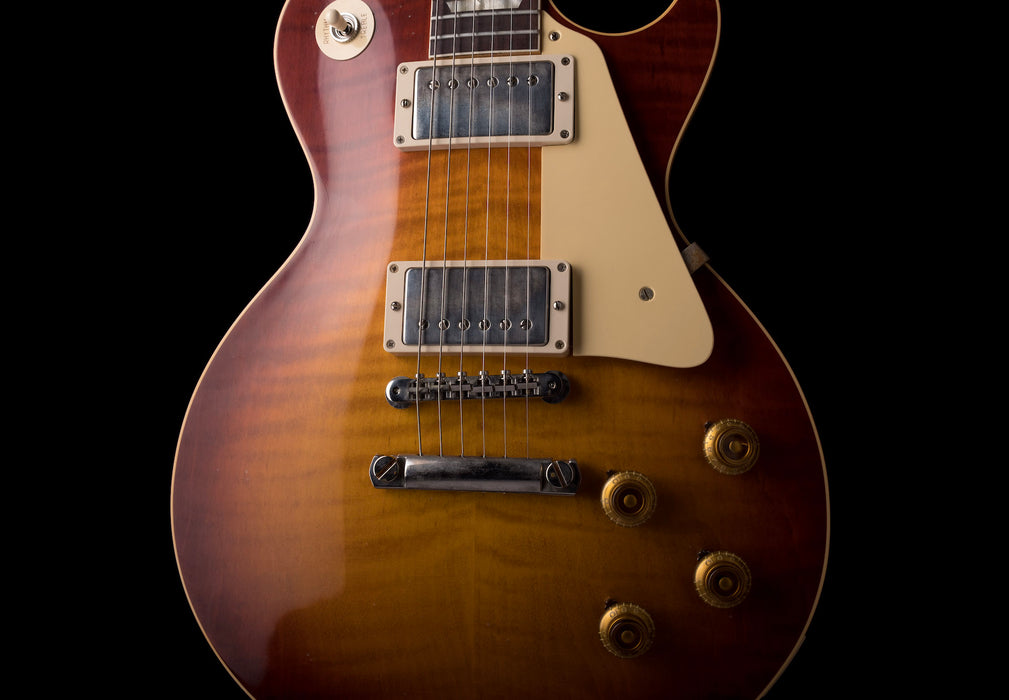 Gibson Custom Shop Murphy Lab 1959 Les Paul Standard Reissue Ultra Light Aged Factory Burst with Case