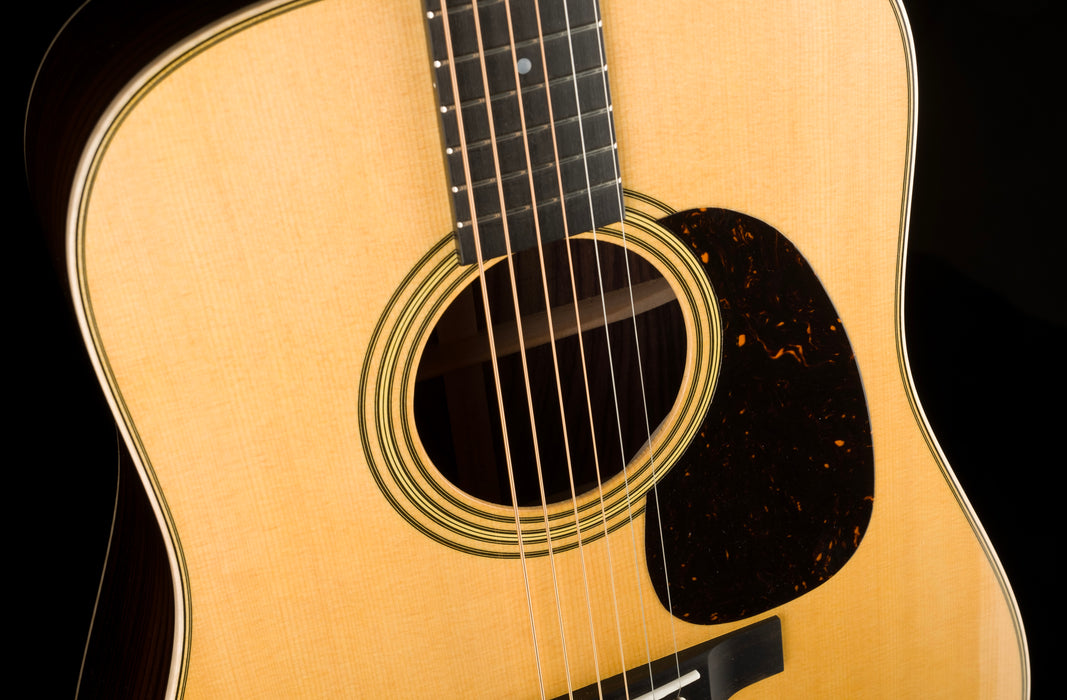 Martin Custom Shop D-28 Wild Grain East Indian Rosewood with Sitka Spruce Top Acoustic Guitar