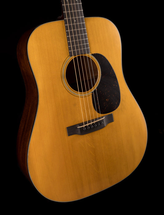 Martin D-18 Authentic 1937 Aged Natural with Case