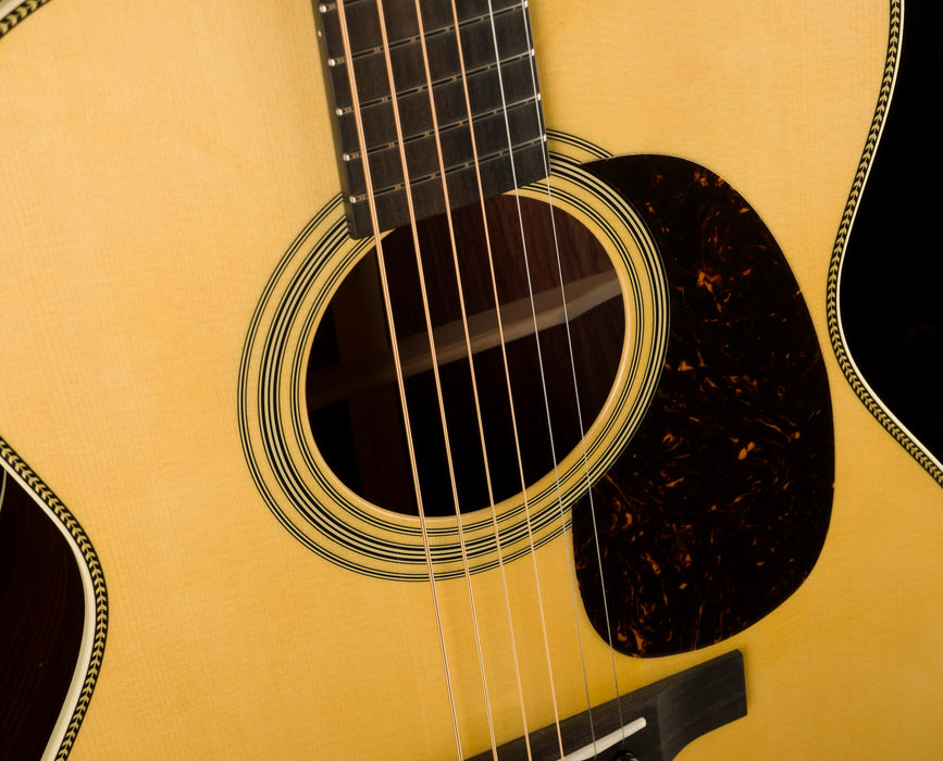 Martin Custom Shop 000-28 Wild Grain East Indian Rosewood with Italian Alpine Spruce Top Acoustic Guitar