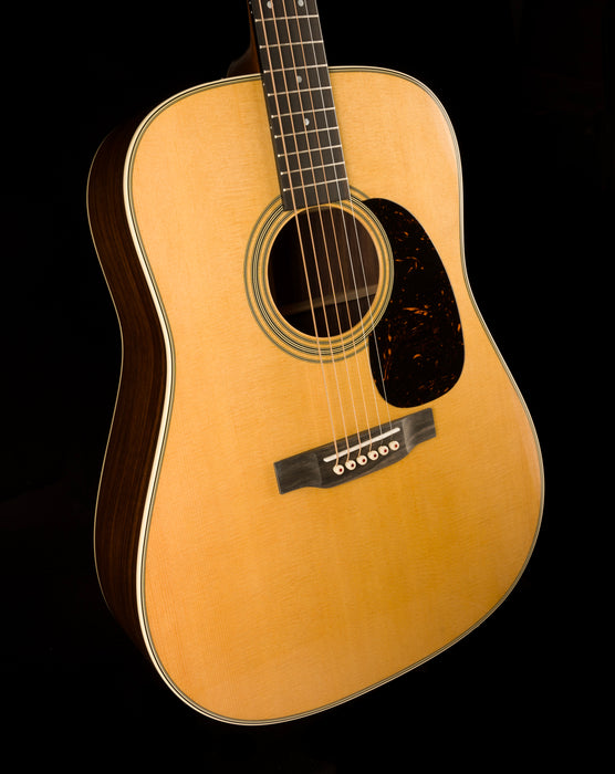 Martin D-28 Natural Dreadnought Acoustic Guitar Natural with Case