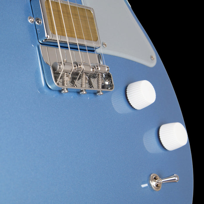 Harmony Jupiter Thinline Sky Blue Closeup Knobs Switch