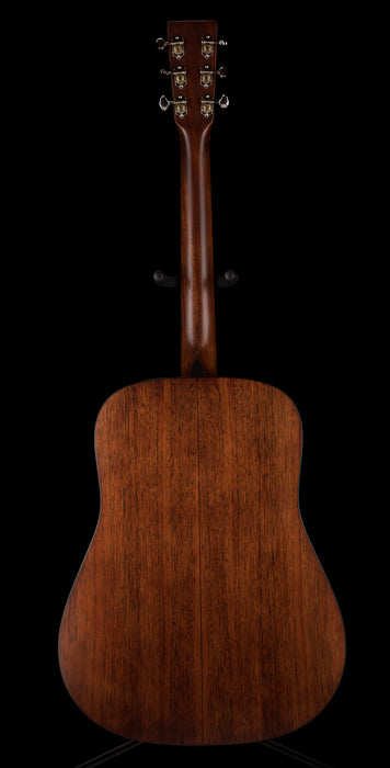 Martin D-18 Satin Amberburst with Case