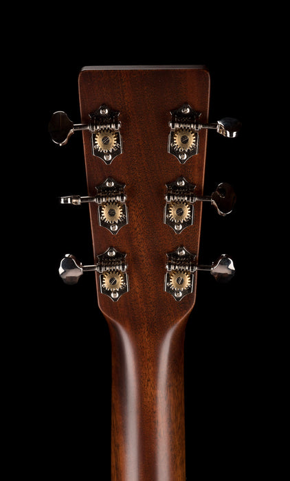 Martin D-18 Satin Amberburst with Case