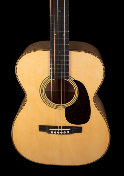 Martin Custom Shop 00 Style 28 Deep Body Birdseye Maple Acoustic Guitar