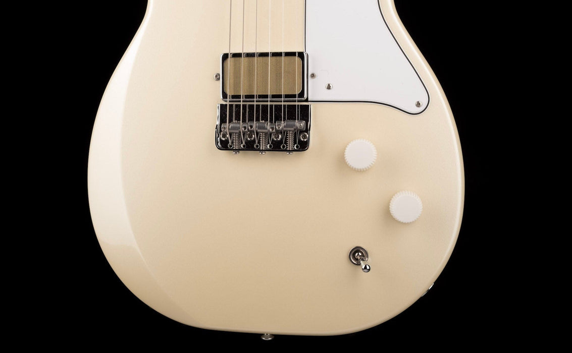 Used Harmony Standard Jupiter Pearl White with Mono Case