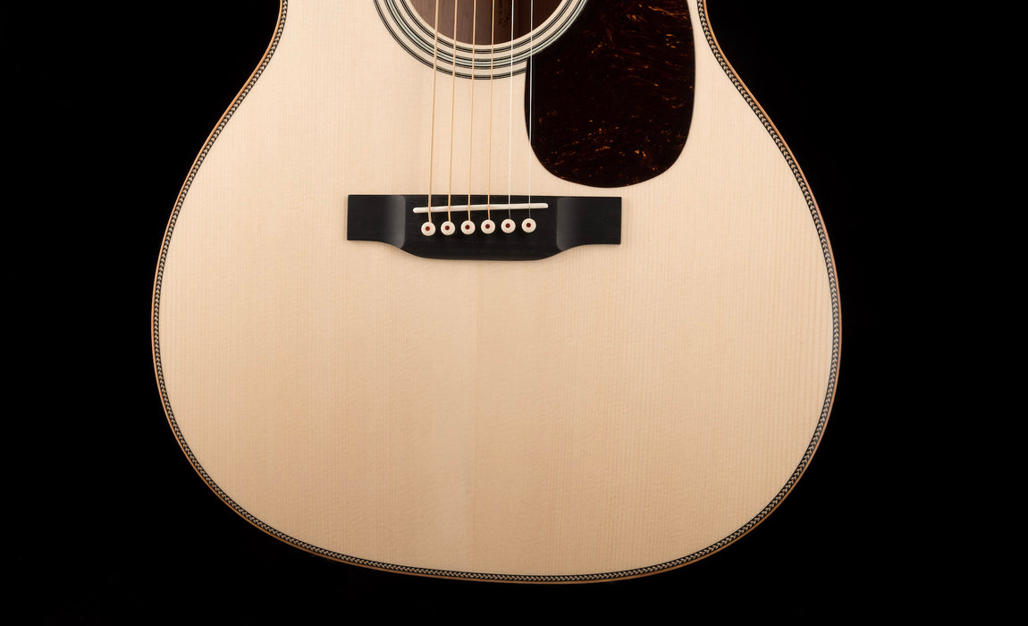 Martin Custom Shop 000 Style 28 Birdseye Maple Acoustic Guitar