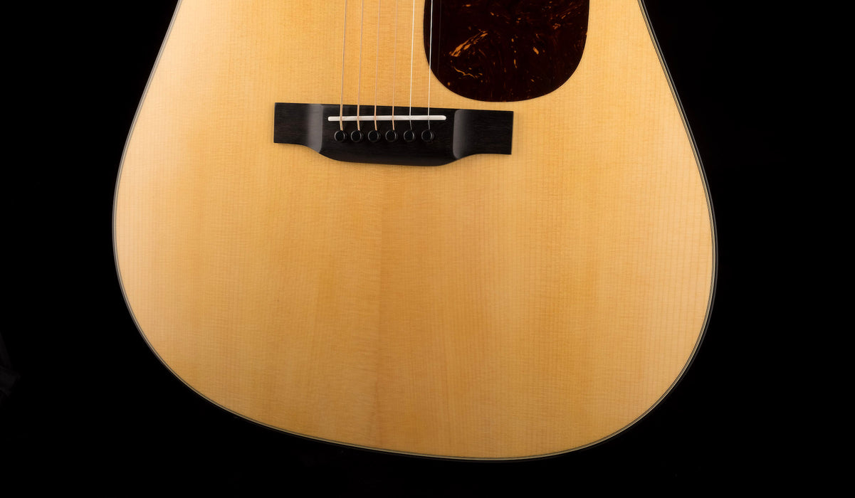 Martin D-18 Satin Natural with Case