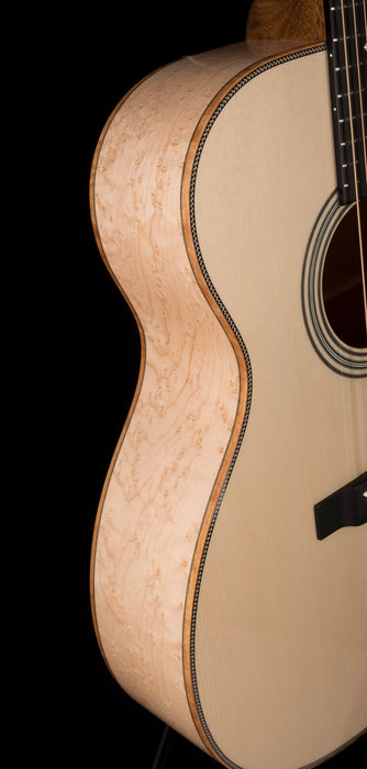 Martin Custom Shop 000 Style 28 Birdseye Maple Acoustic Guitar