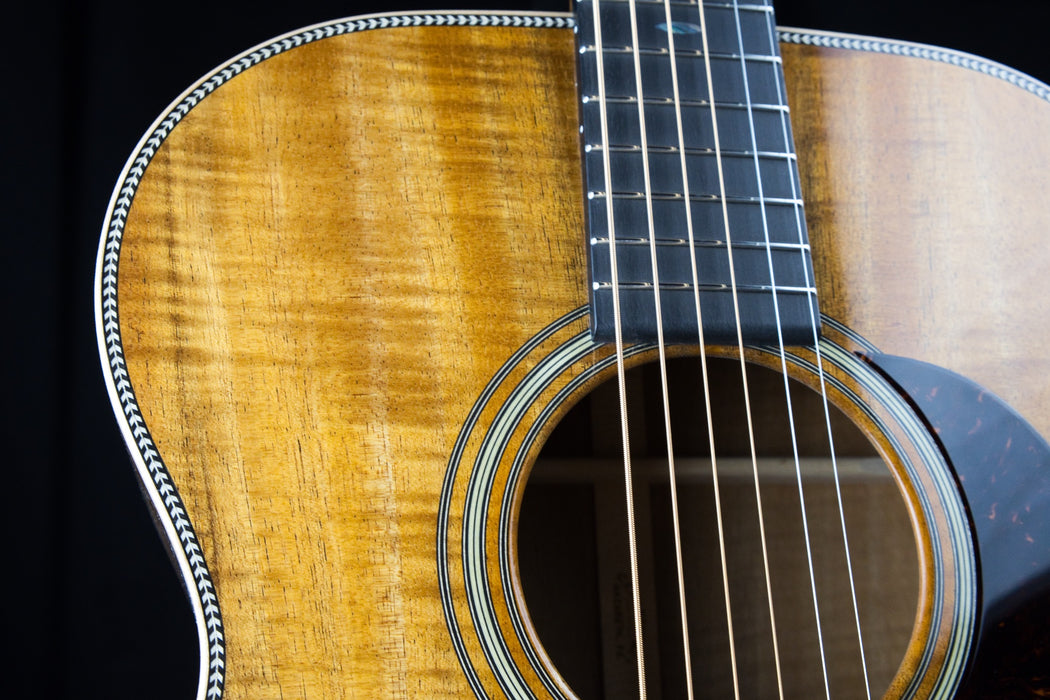 Martin Custom Shop 000 Size 28 Style Flamed Koa Acoustic Guitar