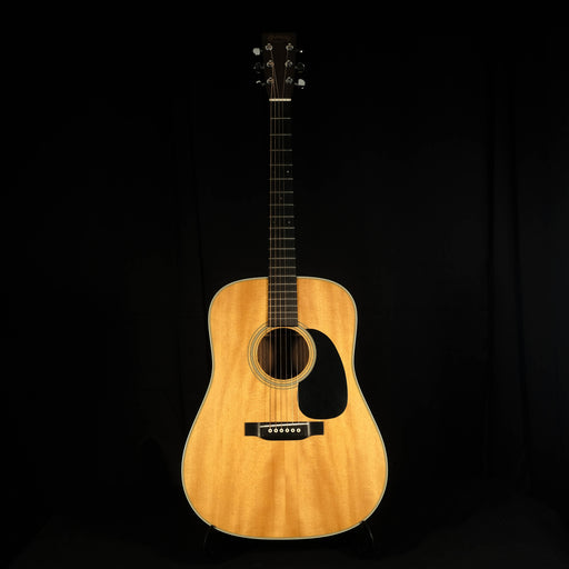 Martin Custom Shop Style 28 Dreadnaught Aged Sitka Spruce and East Indian Rosewood - Natural