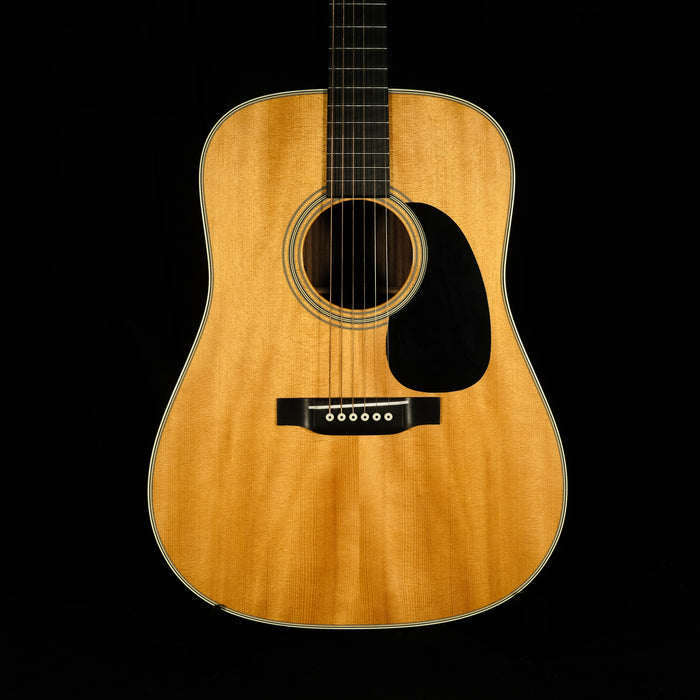 Martin Custom Shop Style 28 Dreadnaught Aged Sitka Spruce and East Indian Rosewood - Natural